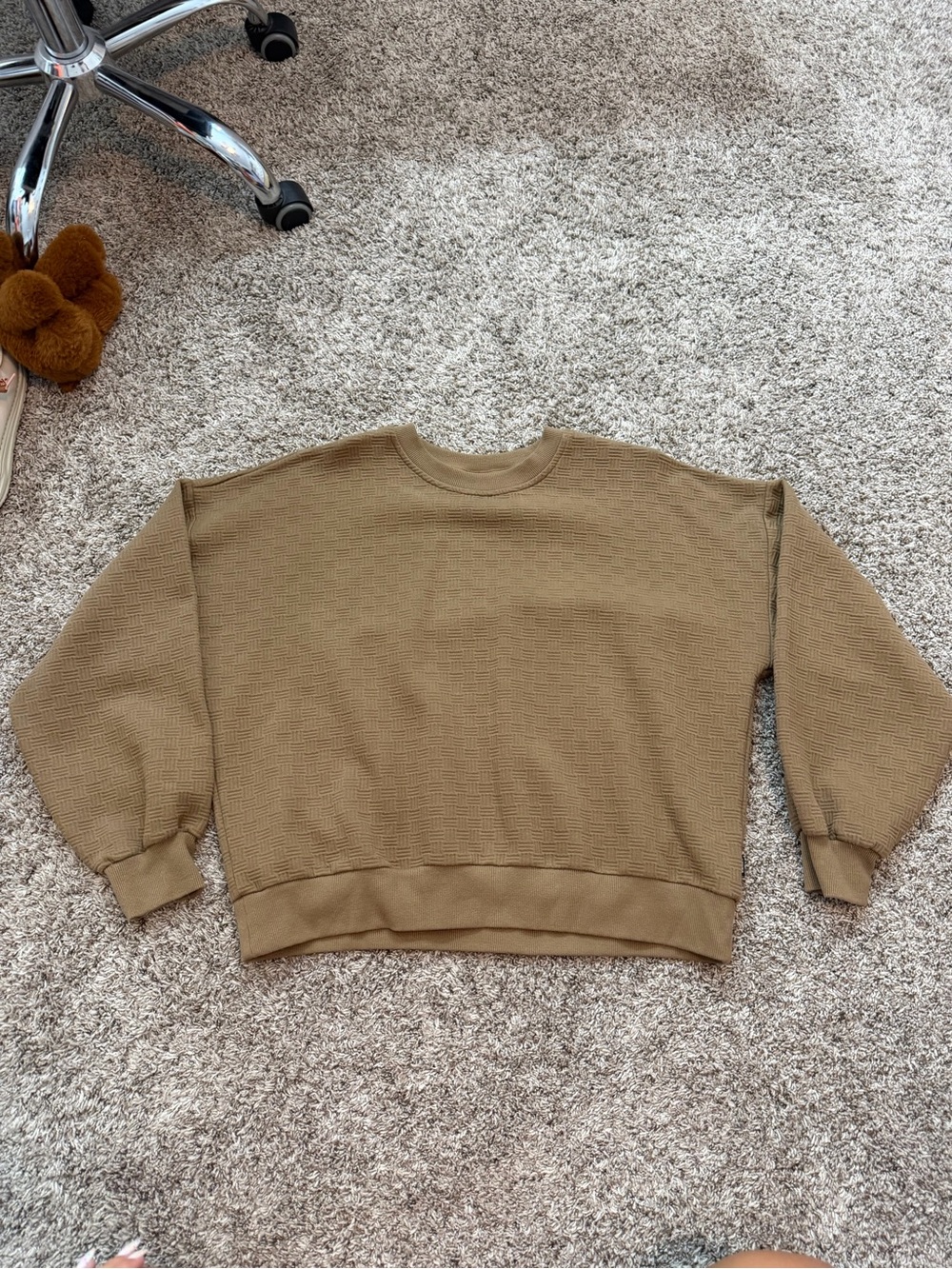 Crewneck Waffle-Knit Sweater - Taupe